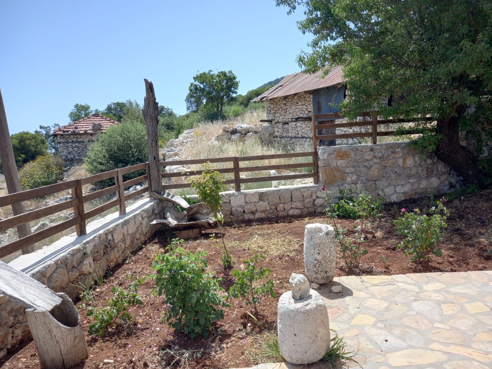 Kaş Yeniköy Asas ta müstakil taş ev