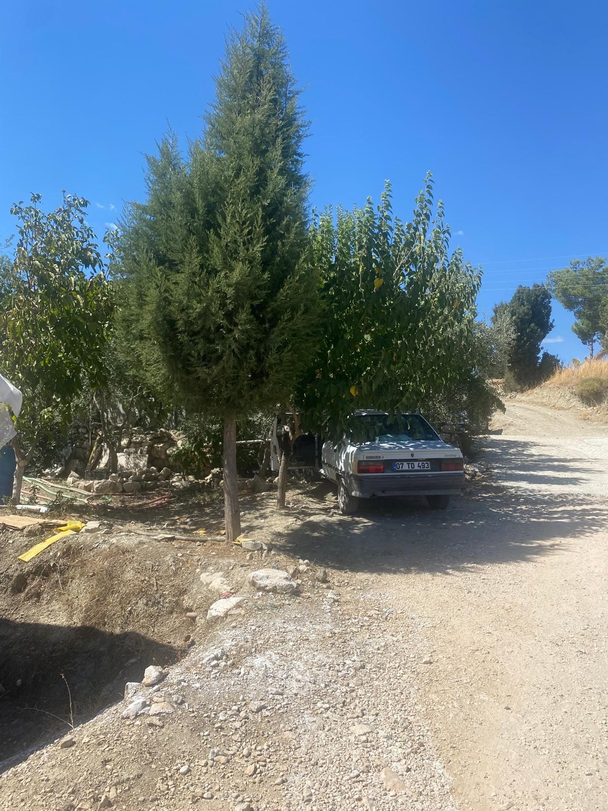 Kaşın en potansiyelli köylerinden Uğrar da tarla