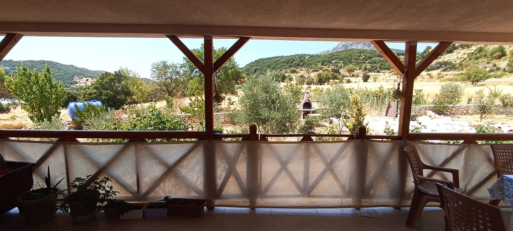 Kaş İkizce de 2 adet müstakil ev toplam 5687,52m2 arazi içinde !!!