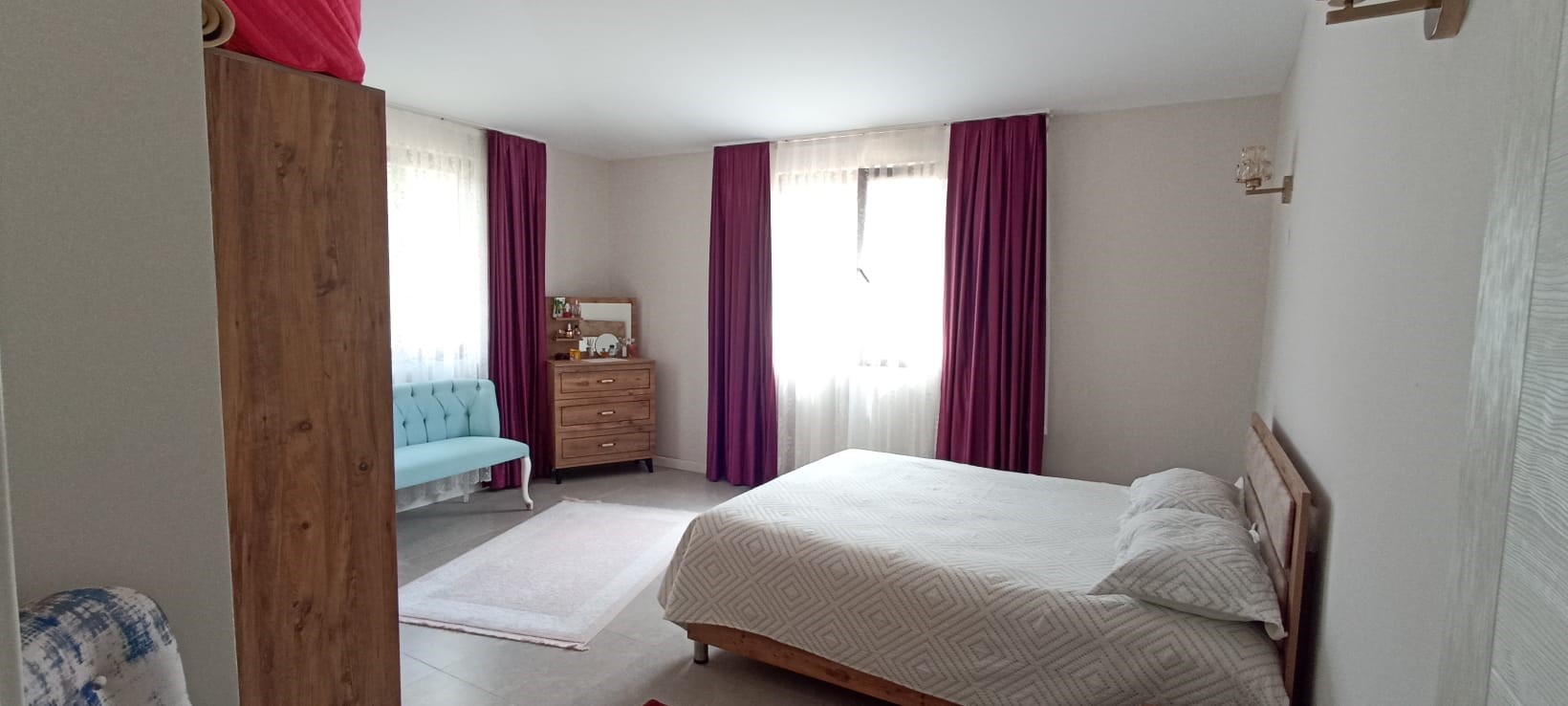 Kaş İkizce de 2 adet müstakil ev toplam 5687,52m2 arazi içinde !!!