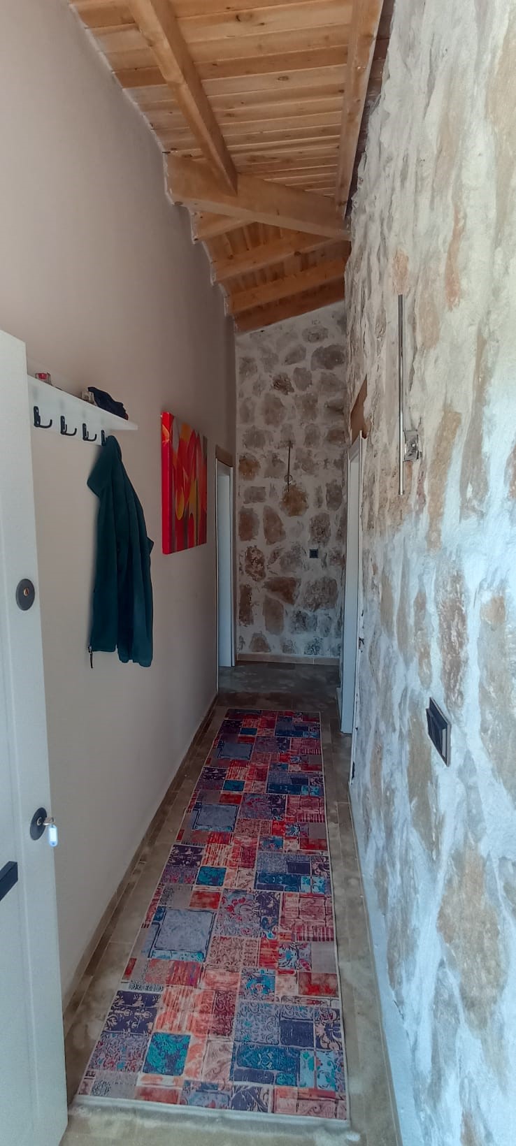 Kaş İkizce de 2 adet müstakil ev toplam 5687,52m2 arazi içinde !!!