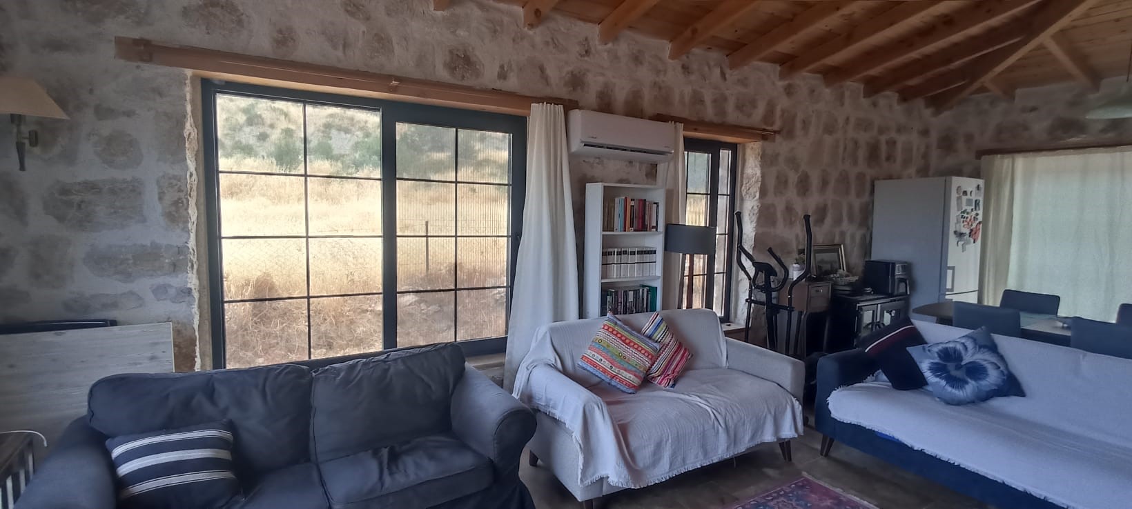 Kaş İkizce de 2 adet müstakil ev toplam 5687,52m2 arazi içinde !!!